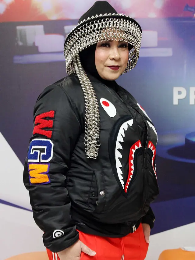 [Bintang] Melly Goeslaw