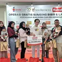Kuku Bima dan Tolak Angin Sido Muncul Salurkan Bantuan Rp325 Juta untuk Operasi Gratis Sumbing Bibir di RS Hermina Galaxy