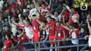 Tim polo air putra Indonesia merayakan keberhasilan meraih medali emas pada SEA Games 2019 di Aquatic Center, Clark, Filipina, Jumat (29/11/2019). Indonesia berhasil meraih emas perdana dari cabang polo air. (Bola.com/M Iqbal Ichsan)