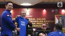 Ratusan kader pun turut bersorak menyanyikan yel-yel menyambutnya. (Liputan6.com/Herman Zakharia)