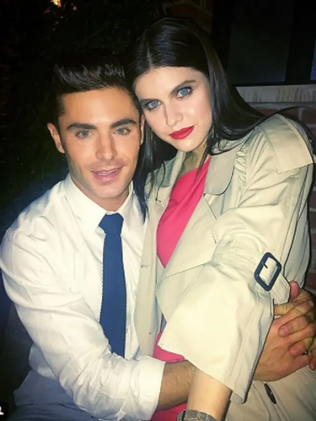 [Bintang] Zac Efron - Alexandra Daddario