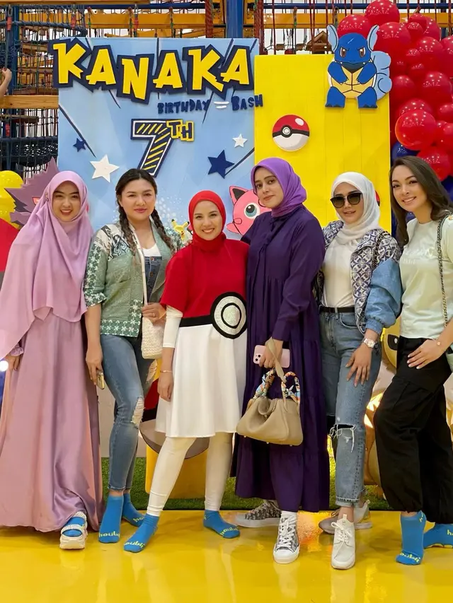 Perayaan ultah ke-7 Kanaka Putra Tya Ariestya, dihadiri banyak artis (Foto: instagram tantrisyalindri/ julianamoechtar/ _irishbella_)