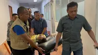 Diduga Serangan Jantung, Pria Dilarikan ke RS saat Urus Pemutihan Pajak di Samsat Kelapa Dua