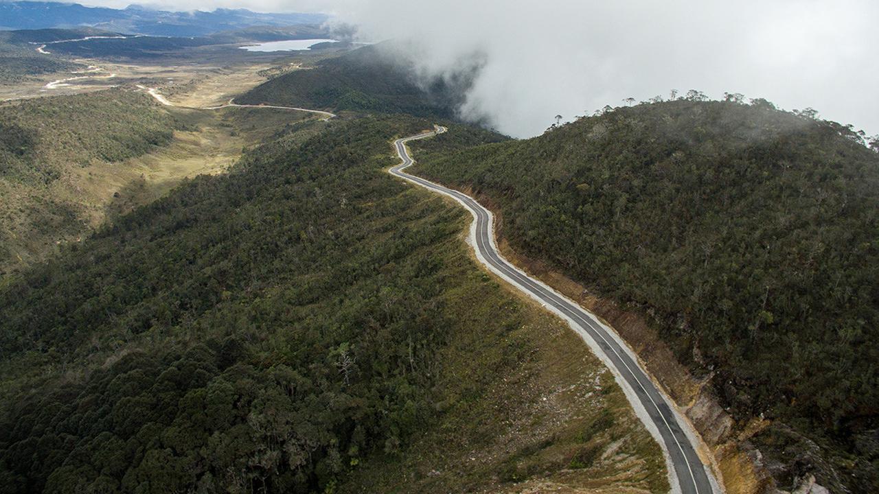 Jalan Trans Papua (Foto: Dok Ditjen Bina Marga Kementerian PUPR)
