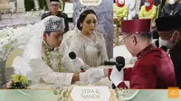 Adik Ayu Ting Ting menikah hari ini dengan adat Betawi. (Sumber: YouTube/kamaro.id)