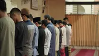 Ilustrasi salat, muslim, ibadah. (Photo by Masjid Pogung Raya on Unsplash)