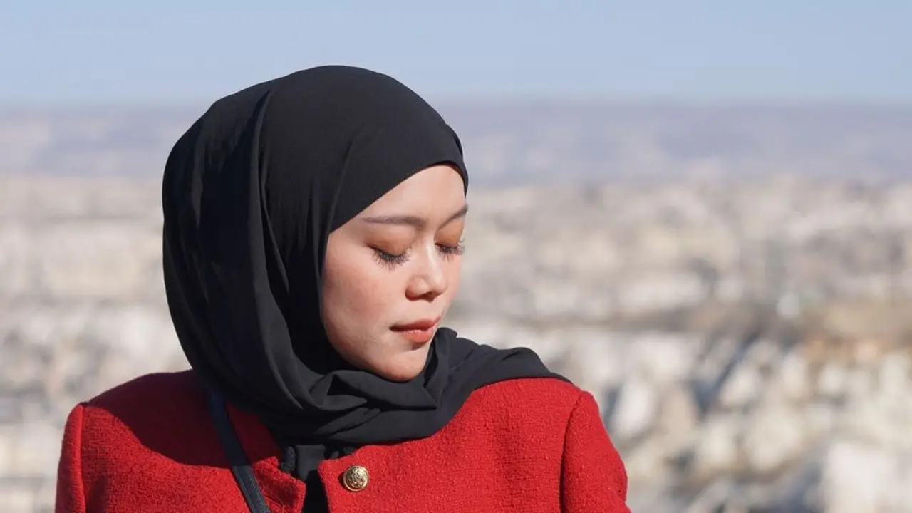 [Fimela] Lesti Kejora dan Rizky Billar