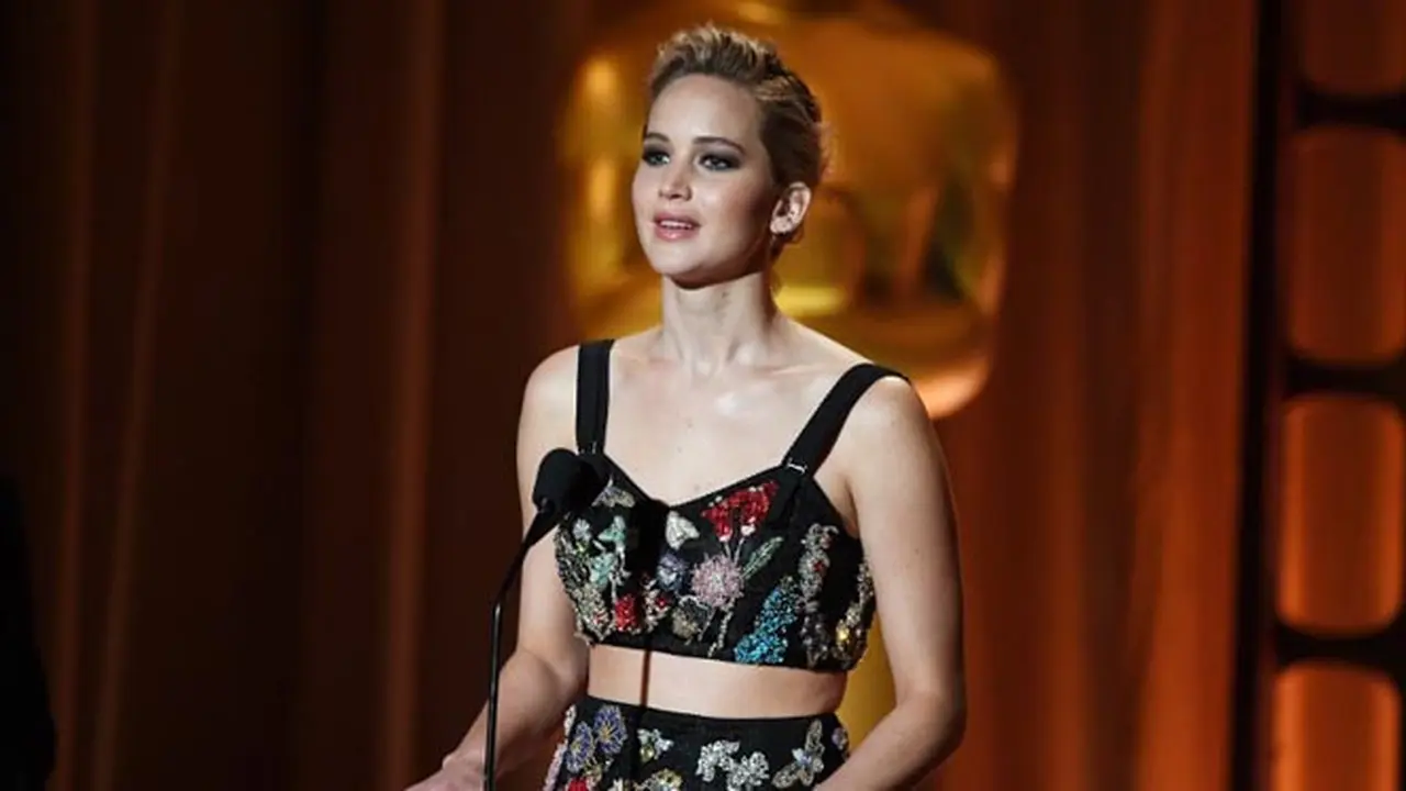 [Bintang] Jennifer Lawrence