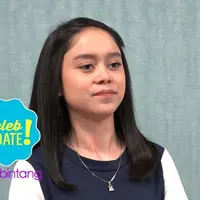 Lesti D’Academy punya kenangan lucu saat dirinya masih di asrama. Ternyata Lesti pernah tidur di depan lift.