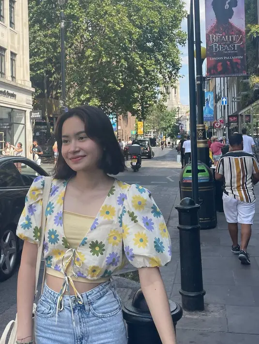 Pesona Satine Zaneta Putri Abimana Aryasatya yang Kini Beranjak Dewasa