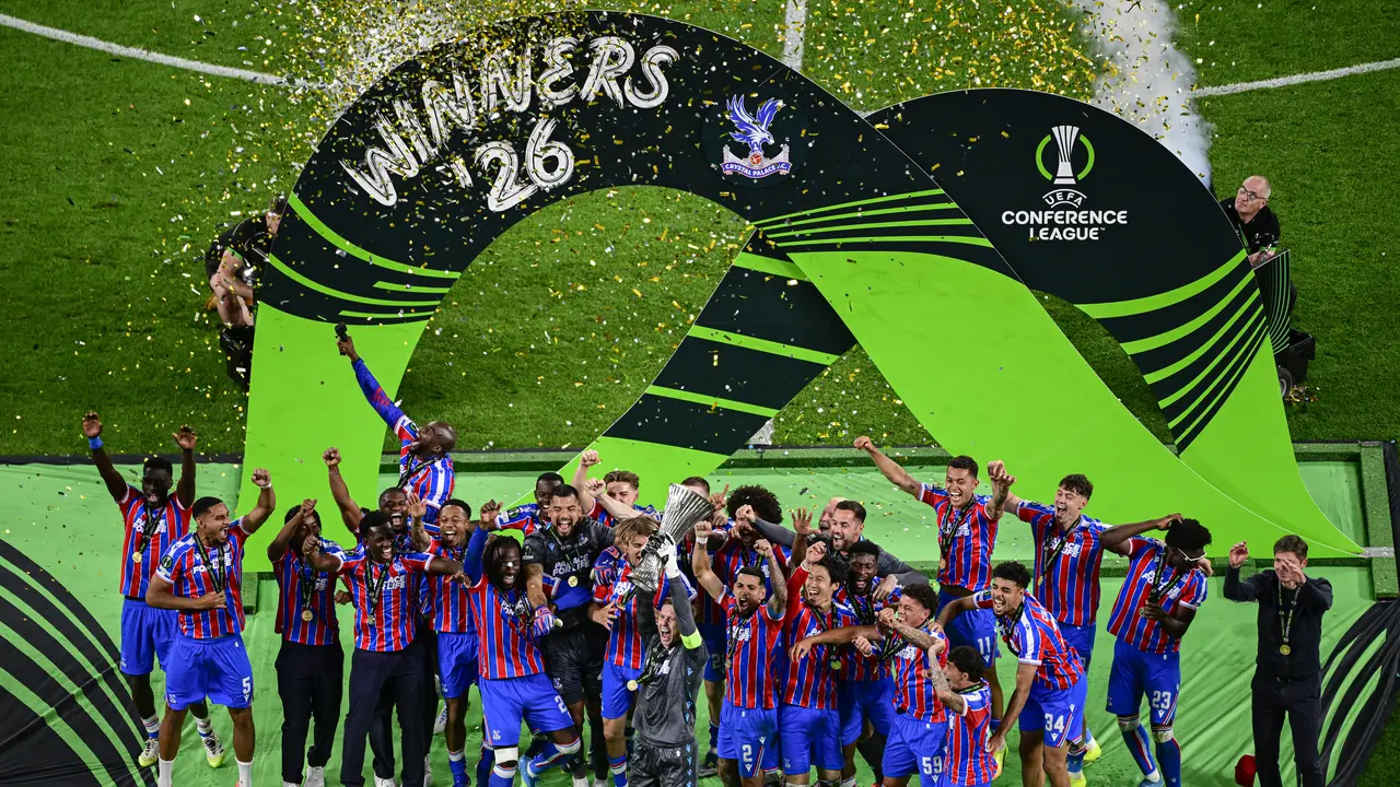Crystal Palace Juara Conference League 2025/2026