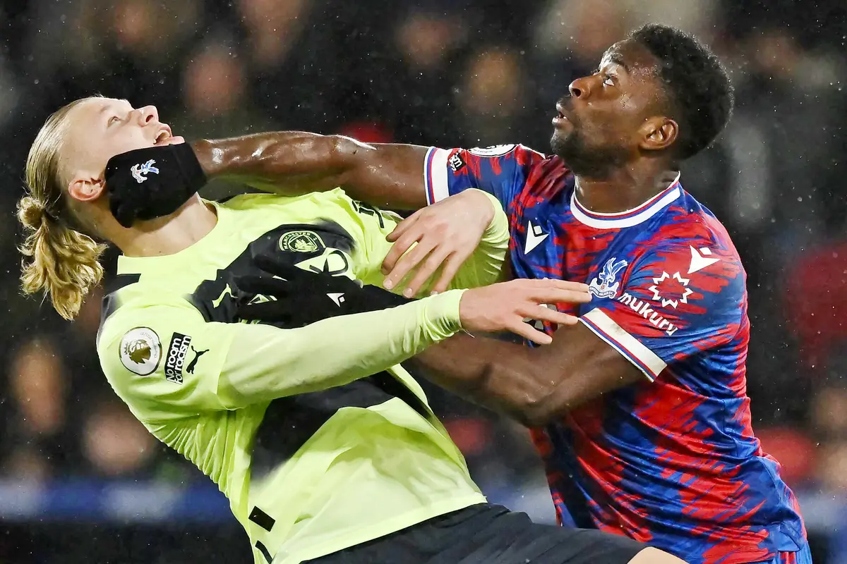Foto: 5 Bek Sepadan yang Layak Gantikan Harry Maguire di MU