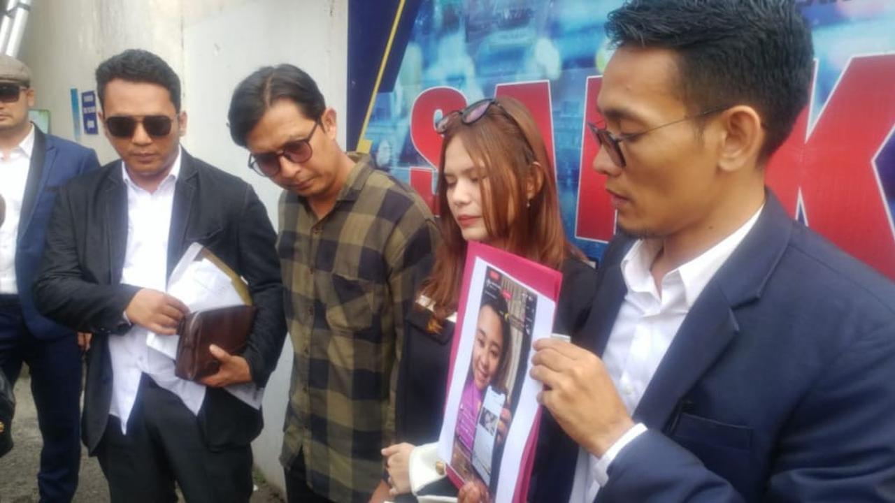 Chikita Meidy Dilaporkan ke Polda Metro Jaya.