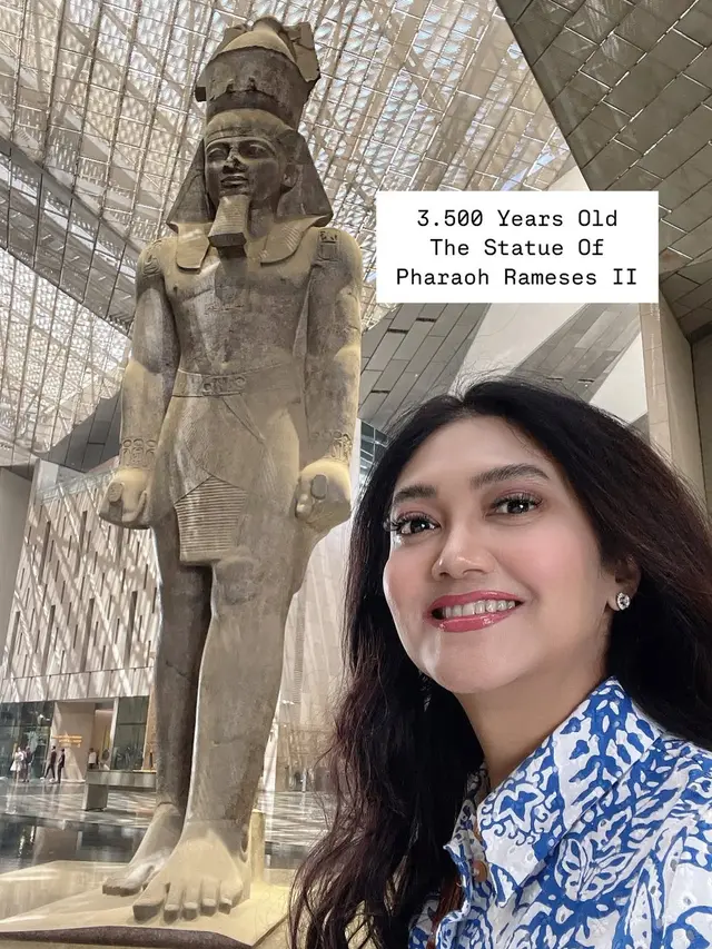 Awet muda di usia lebih setengah abad, 10 transformasi Bella Saphira dari masa remaja