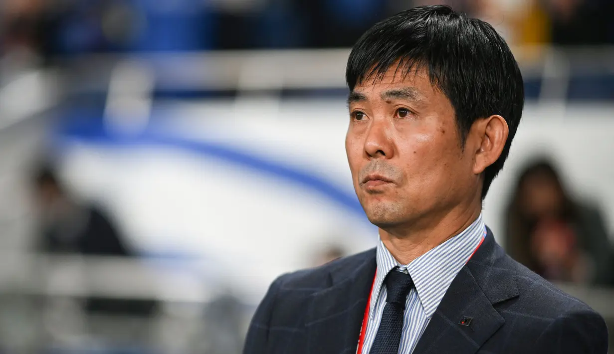 Pelatih Jepang, Hajime Moriyasu saat laga lanjutan Grup C Kualifikasi Piala Dunia 2026 melawan Australia di Saitama Stadium, Jepang, Selasa (15/10/2024). (AFP/Philip Fong)