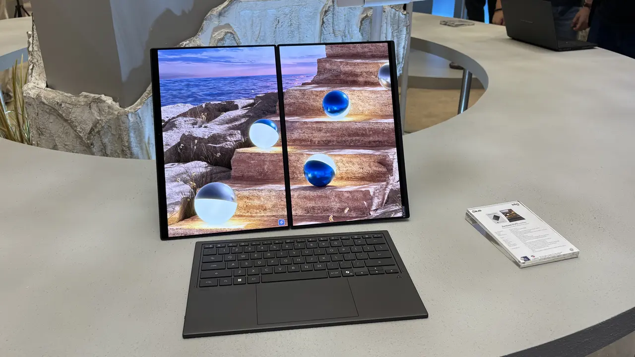 Laptop Dua Layar dengan Harga Rp50 Jutaan dari ASUS. [Anisha/Fimela]