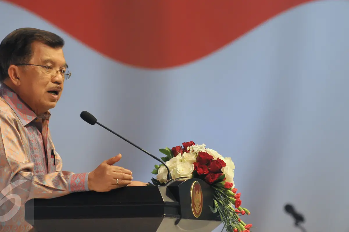20150818-Wapres JK Hadiri Peringatan Hari Konstitusi di Gedung MPR-Jakarta