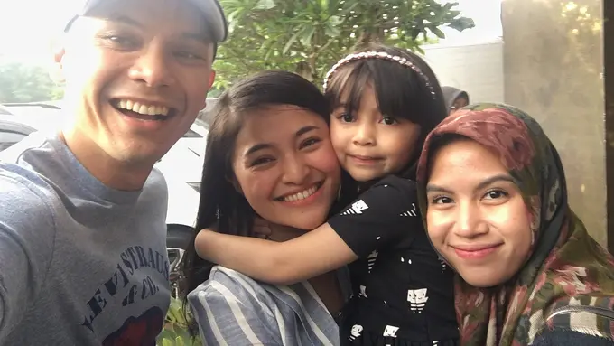 [Bintang] Marshanda Akhirnya Bertemu Buah Hati Usai Curhat di Instagram