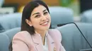 <p>Nisya Ahmad tampil anggun dan profesional dalam balutan outfit formal saat menjalankan tugasnya sebagai anggota DPRD. [@nissyaa].</p>