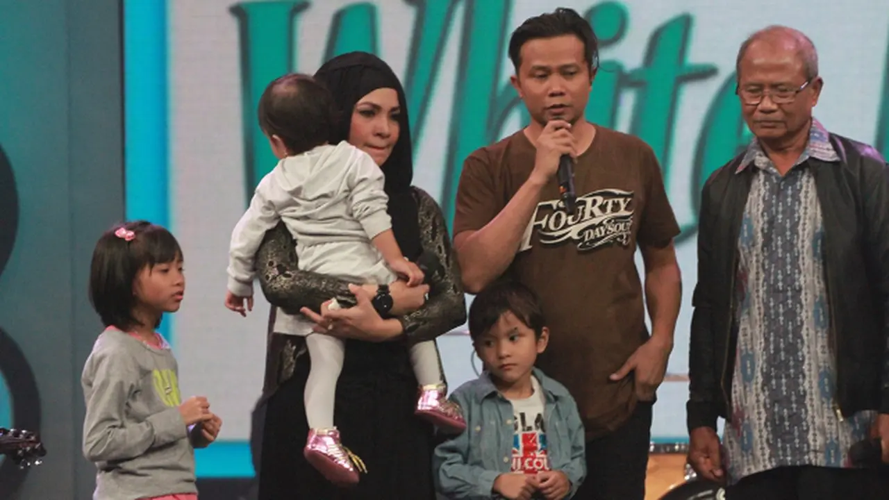 Reza NOAH dan keluarga.
