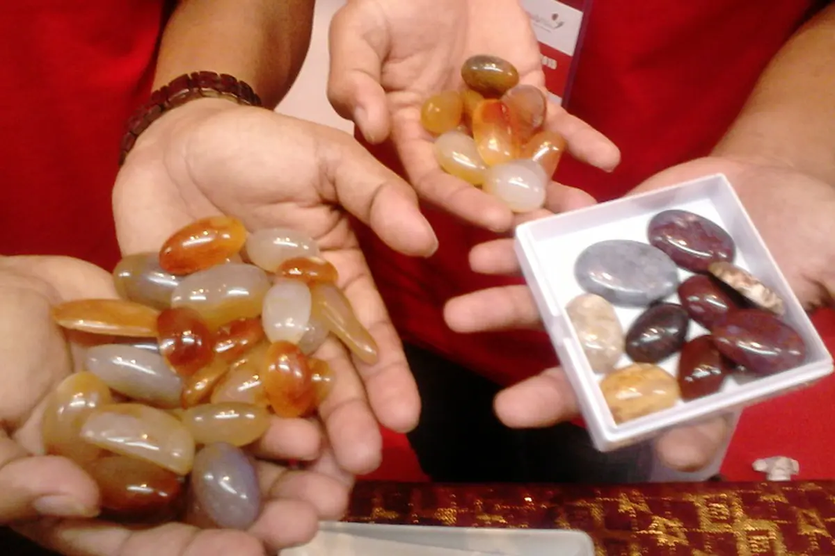 Red Rafflesia, Batu Mulia Merah nan Populer dari Bengkulu