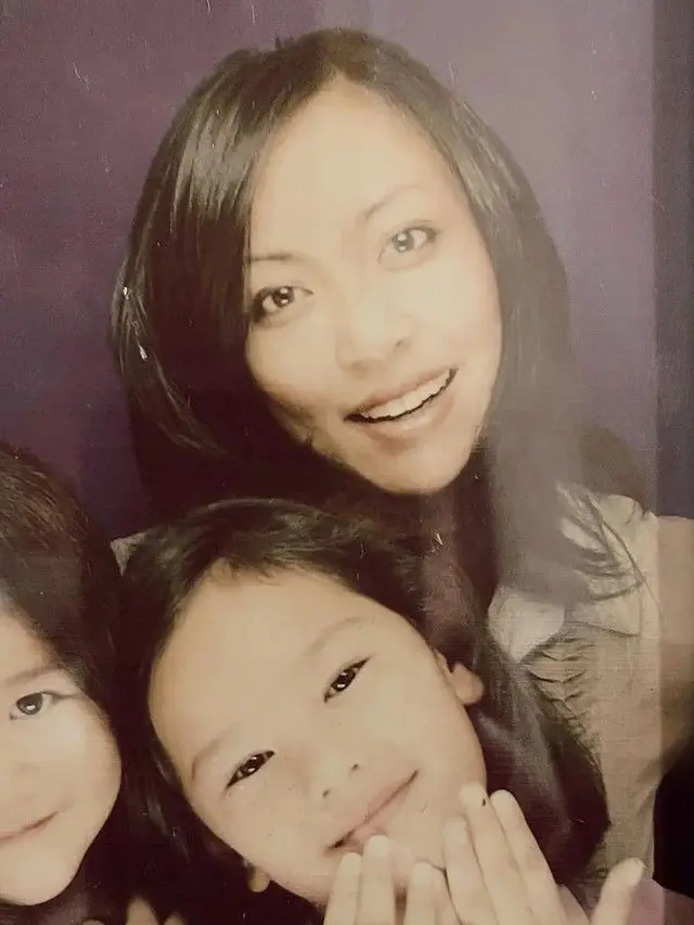 [Fimela] Angelina Sondakh dan Aaliyah Massaid