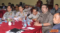 Citizen6, Jakarta: Peserta seminar sosialsasi Unclos. (Pengirim: Efrimal Bahri)