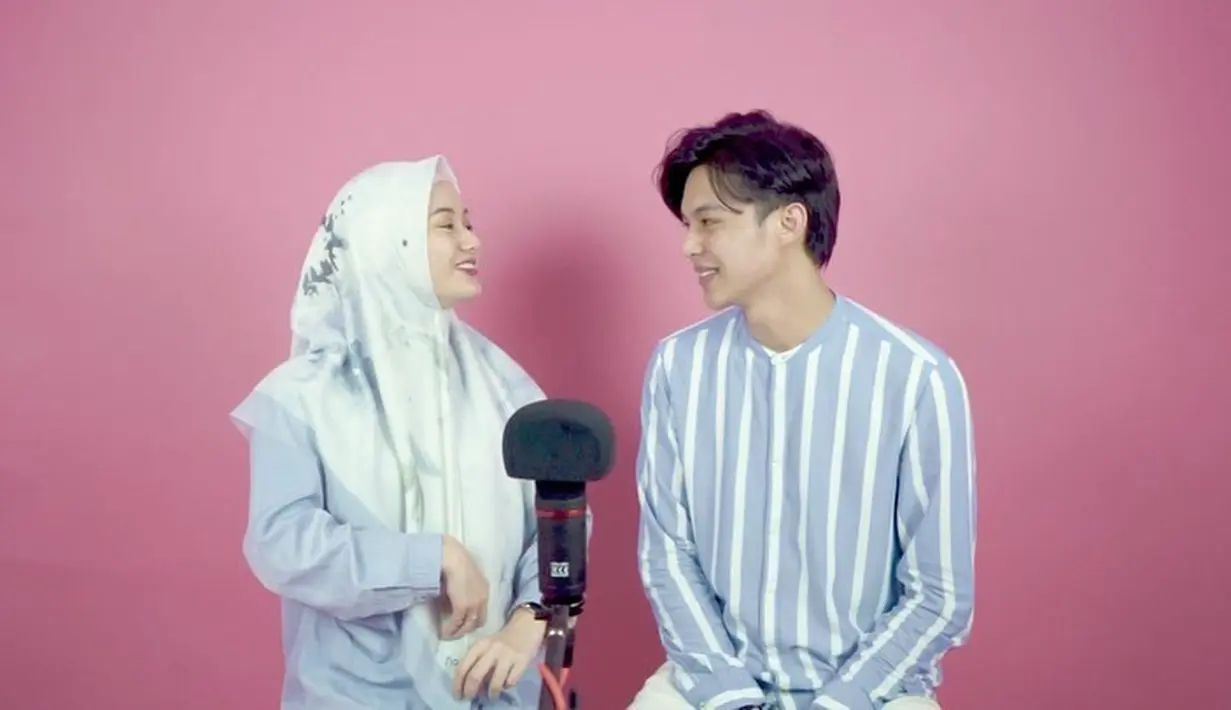 “Menjaga dia, dan dia juga bisa menjalankan sebagai istri, mengurus aku," pungkas Rey Mbayang. (Instagram/dindahauw)