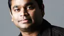 Penyanyi dan Komposer, yang namanya telah mendunia, AR Rahman, terlahir dari keluarga campuran Islam dan Hindu. Rahman cenderung berprilaku atheis. Secara mengejutkan, ia mengikuti agama yang dianut ibunya, Islam pada 1989. (Istimewa)