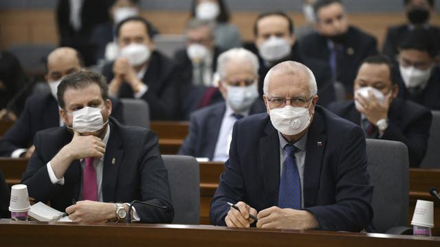 Bahas Situasi Corona, Para Diplomat Kenakan Masker