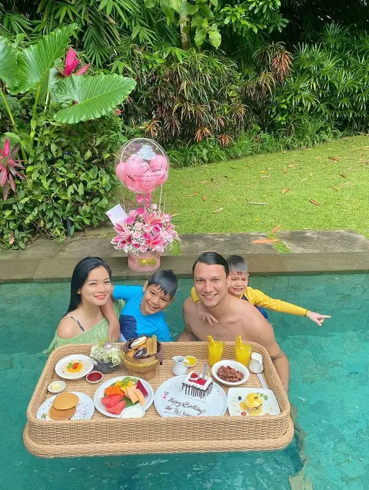 Christian Sugiono (Instagram/csugiono)