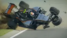 Video momen-momen dramatis yang terjadi di Formula 1 sepanjang tahun 2015.