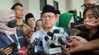 Calon wakil presiden (Cawapres) nomor urut satu Muhaimin Iskandar (Cak Imin) di Bekasi, Senin (18/12/2023). (Liputan6.com/ Winda Nelfira)