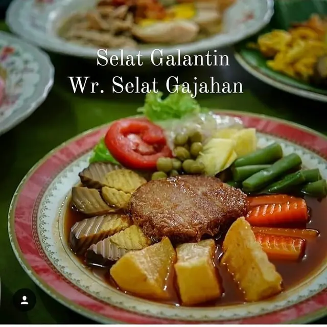 Kuliner Pasar Klewer, Selat Gajahan.