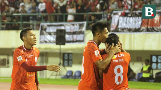 Persis Solo