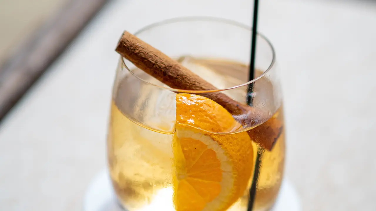 wedang lemon kayu manis