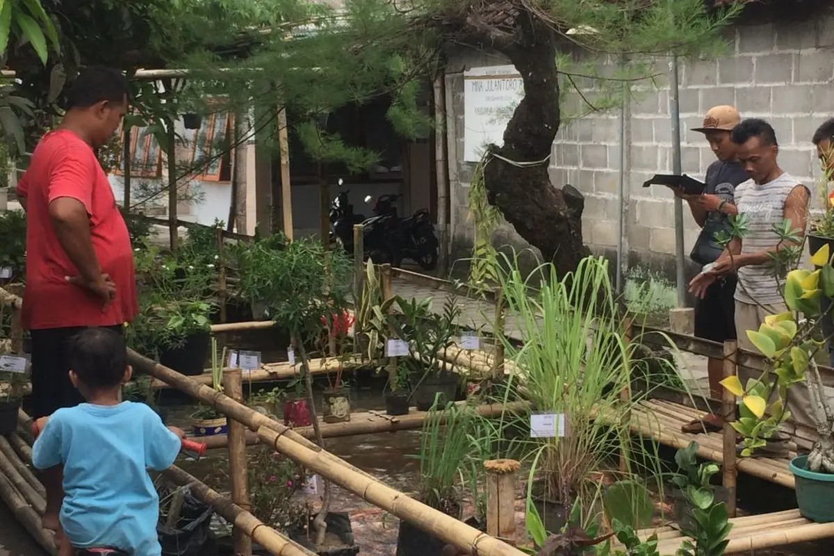 [Bintang] Dulu Seperti Tempat Pembuangan Sampah, Kini Selokan di Yogyakarta Cantik Kayak di Jepang