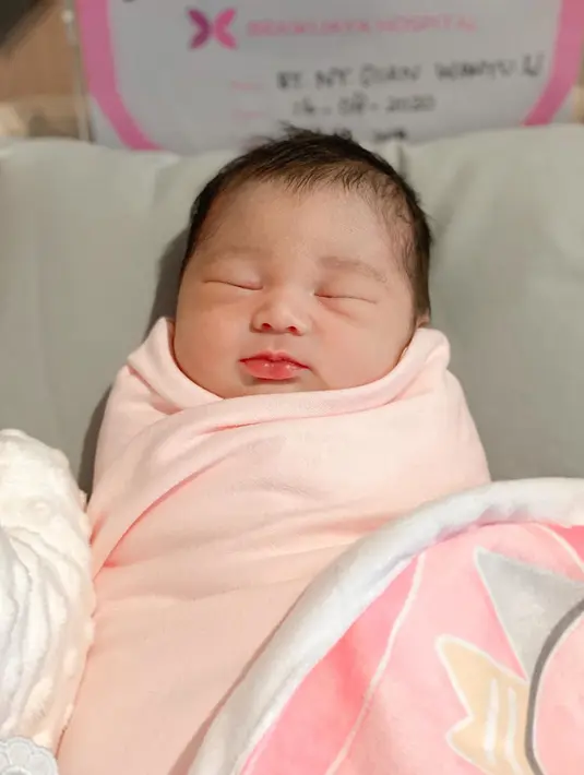 Dian Pelangi (Instagram/dianpelangi)