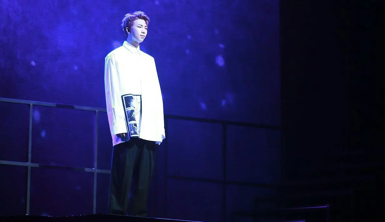 "Jika kami melakukan sesuatu apa orang-orang akan senang denga kami? Kami dulu seperti itu, aku tak ingin melupakan masa-masa itu," tuturnya. (foto: pinterest.com)