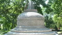 Replika stupa Borobudur di Ukraina itu dikerjakan oleh tiga ahli bangunan yang didatangkan dari Indonesia. (dok. KBRI Ukraina)
