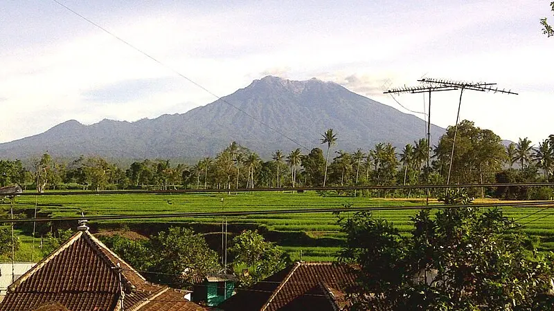 Gunung Raung