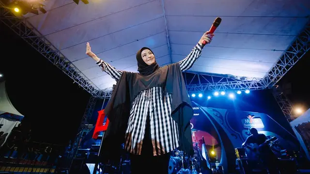 [Bintang] Tantri Kotak