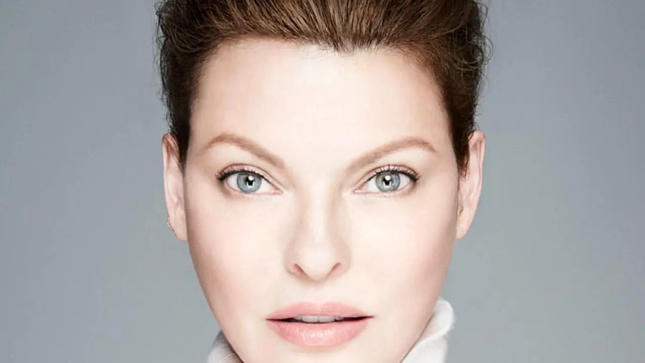 Linda Evangelista. (Instagram/ lindaevangelista untuk ERASA Skincare @erasaskincare)