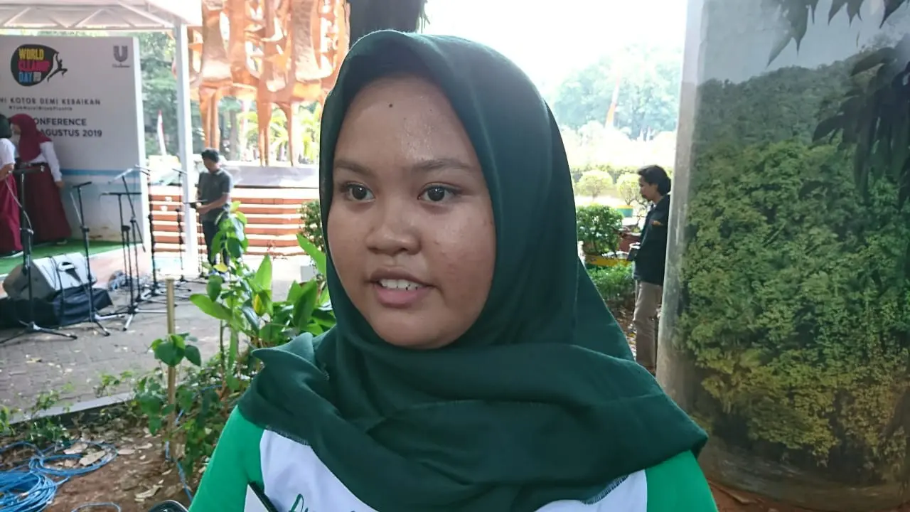 Aksi Cerdik Remaja Surabaya Kembangkan Sampah Jadi Belasan UKM