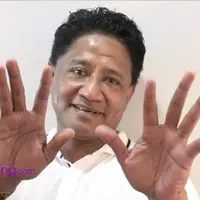 Redaksi Bintang.com dikejutkan dengan kehadiran tiba-tiba Andre Hehanusa, hingga membuat suasana yang tadinya hening menjadi gemuruh tepuk tangan.