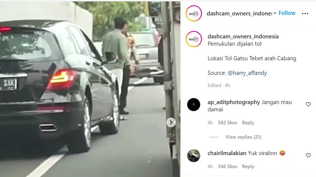 Pemukulan di Jalan Tol yang Dilakukan Pengemudi Pelat RFH (Ist)