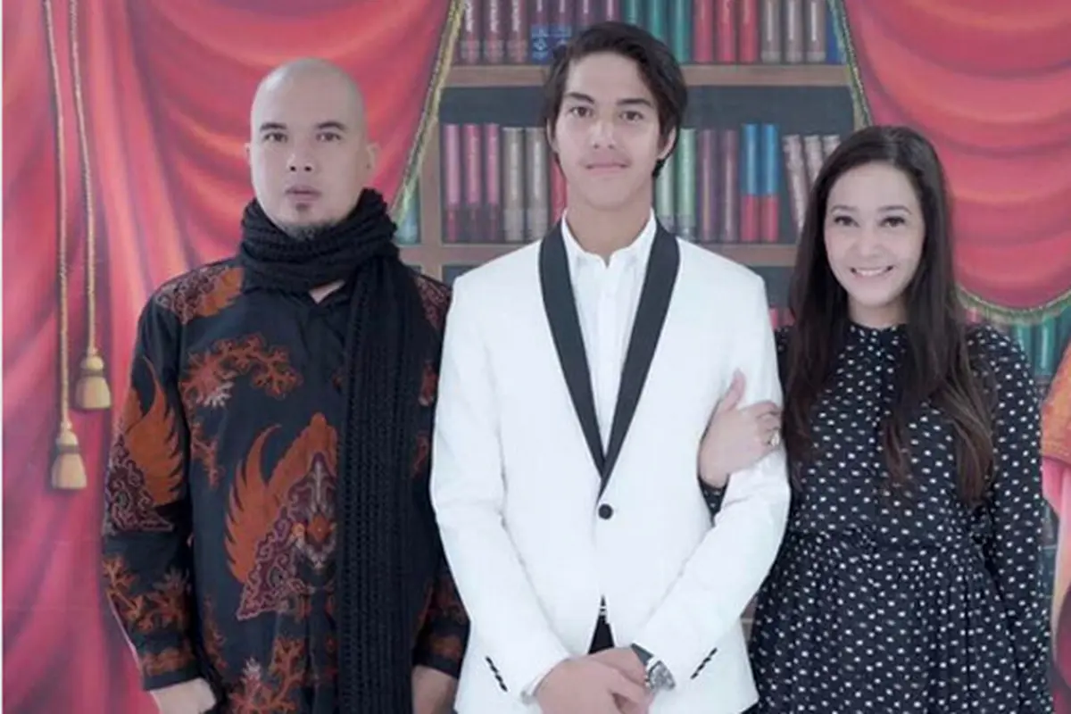 [Bintang] Maia Estianty dan Ahmad Dhani serta El Rumi