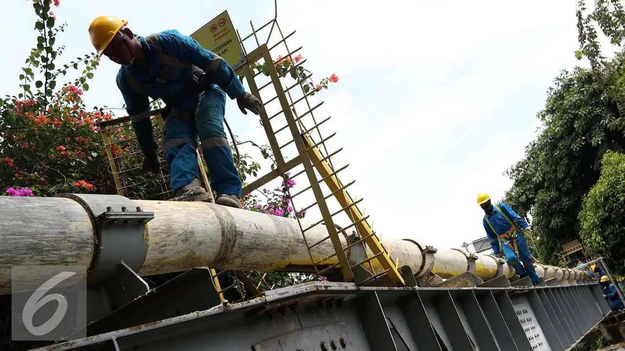 20160921-Pekerja Jaringan Pipa Gas PGN-Jakarta- Helmi Afandi