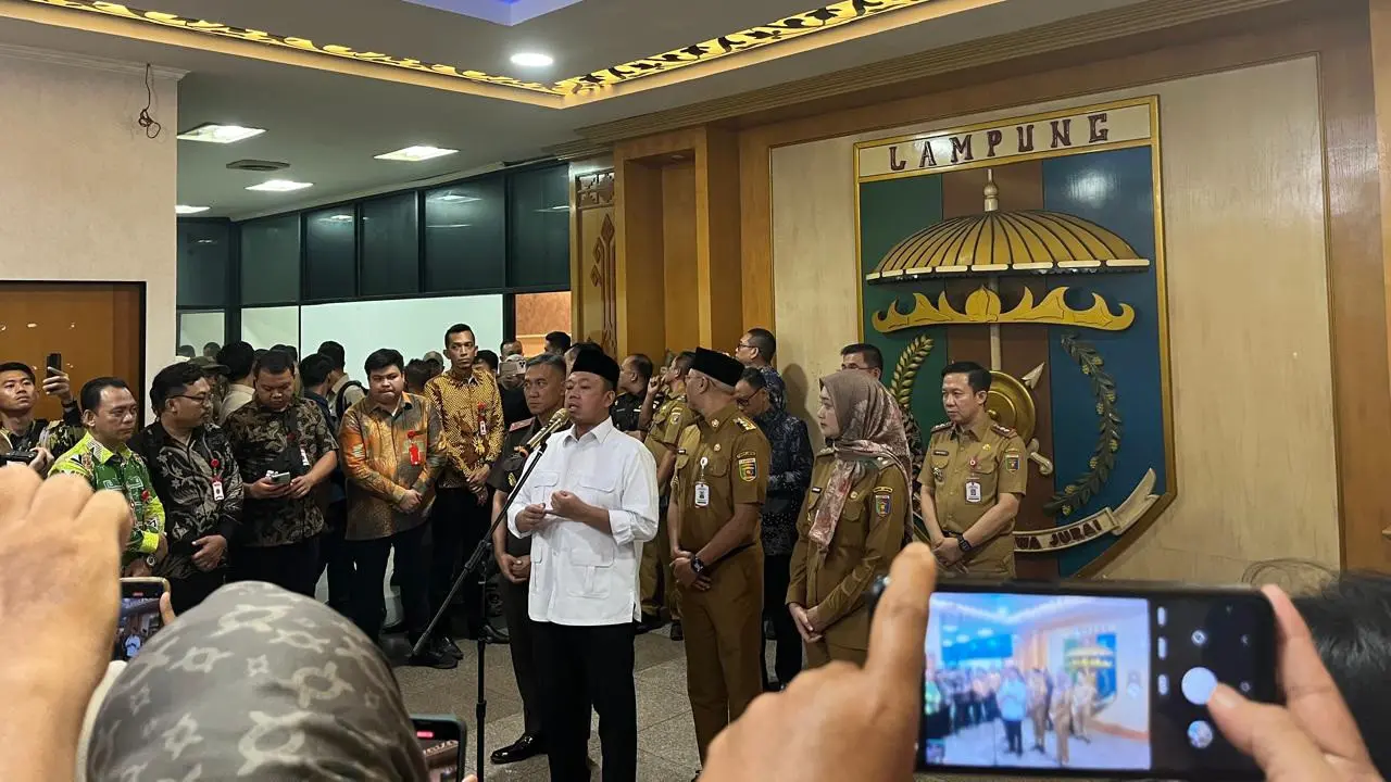 Menteri Agraria dan Tata Ruang/Kepala Badan Pertanahan Nasional (ATR/BPN), Nusron Wahid melakukan kunjungan kerja ke Kantor Gubernur Lampung. Foto : (Liputan6.com/Ardi).