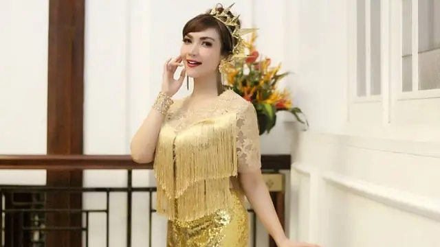 [Bintang] Roro Fitria